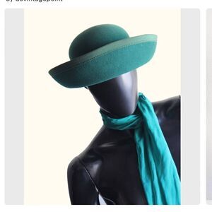 Antique Mr.Charles Merri Soie emerald turquoise wool hat
